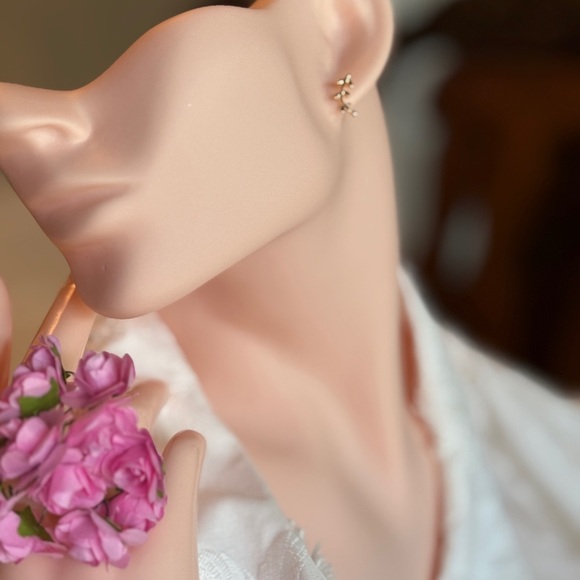 18K Gold Plated Earrings - Picture 7 of 8